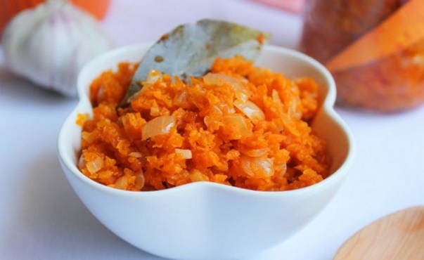 Karottenkaviar für den Winter - 5 Rezepte, die du dir Schritt für Schritt mit einem Foto die Finger lecken wirst