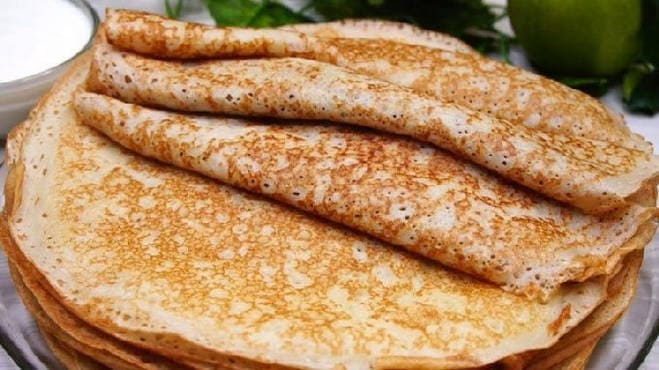 Pancake spessi e soffici su kefir con buchi - 3 ricette passo dopo passo
