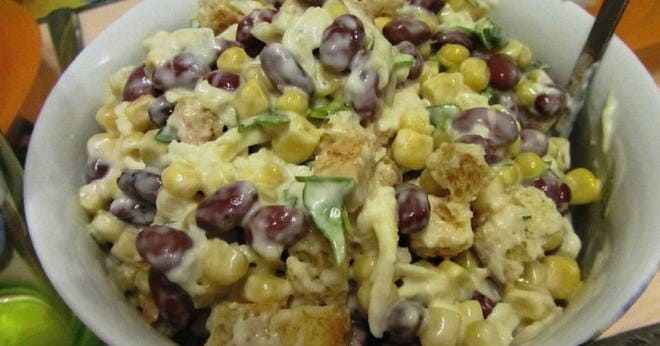 Insalata di crostini di fagioli