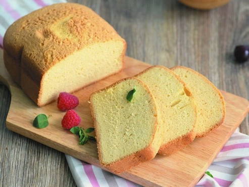 Biscotto in una macchina per il pane
