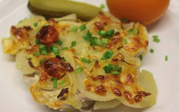 Schweinekoteletts im Ofen mit Kartoffeln