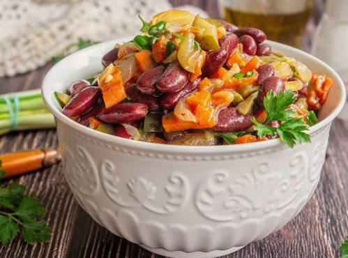 Bohnen- und Gurkensalat