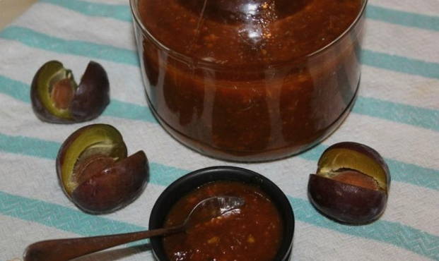 Tkemali-Pflaumencurry