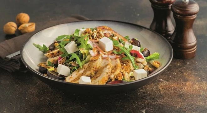 Insalata di pollo alla griglia