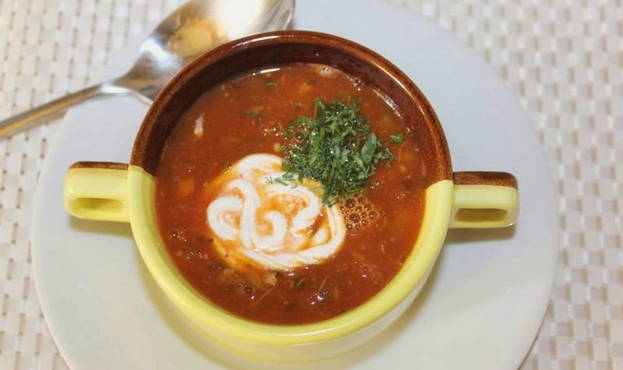 Soljanka mit Hühnchen