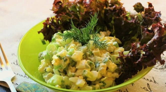 Insalata di avocado e uova