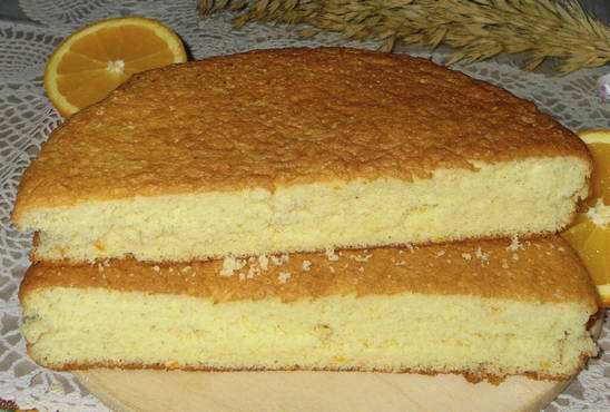 Pan di Spagna all'arancia