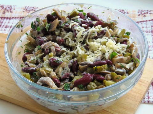 Salata od graha, gljiva i jaja