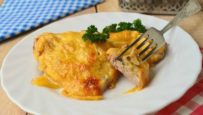 Braciola di maiale al forno al cartoccio