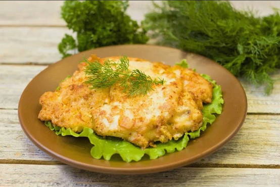 Bocconcini di pollo con formaggio in padella