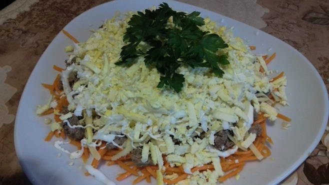 Lebersalat mit koreanischen Karotten