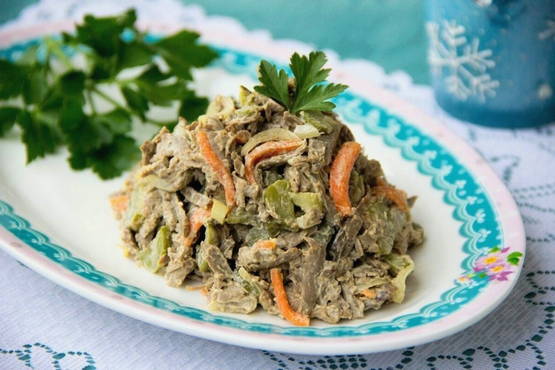 Lebersalat mit Gurken