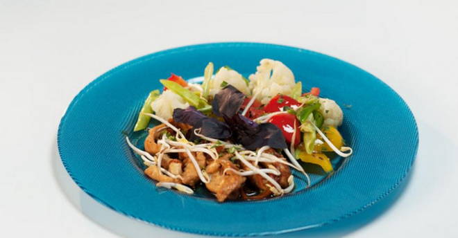 Insalata di pollo teriyaki