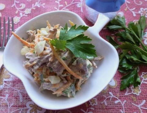 Insalata di manzo e carote coreane