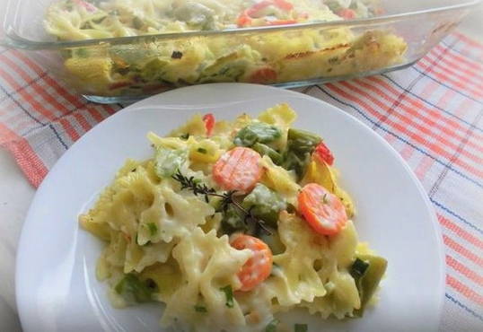 Pasta-Auflauf mit Gemüse