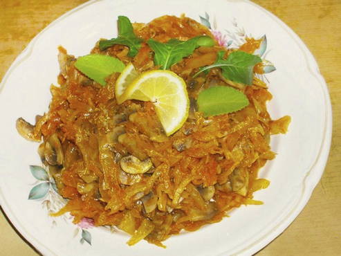 Kohlsoljanka mit Pilzen