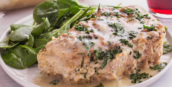 Braciole di maiale al forno con panna acida
