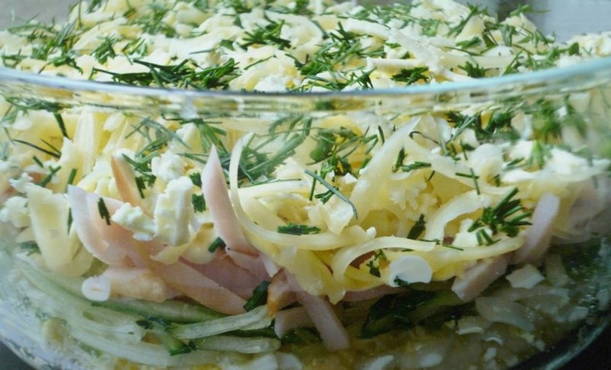 Insalata di prosciutto e formaggio