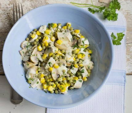 Pilz-, Mais- und Eiersalat