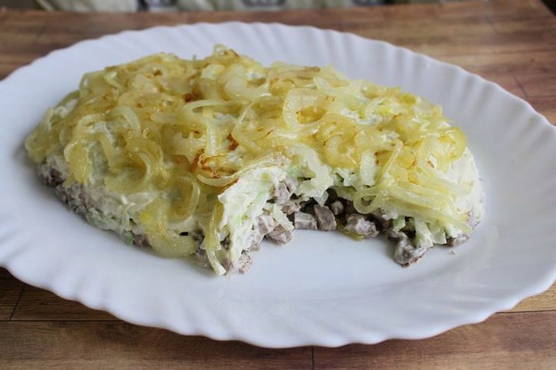 Rindfleisch und Rettichsalat