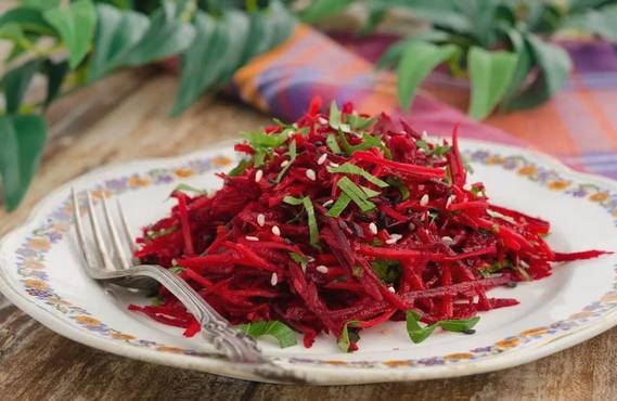 Insalata di barbabietole coreane