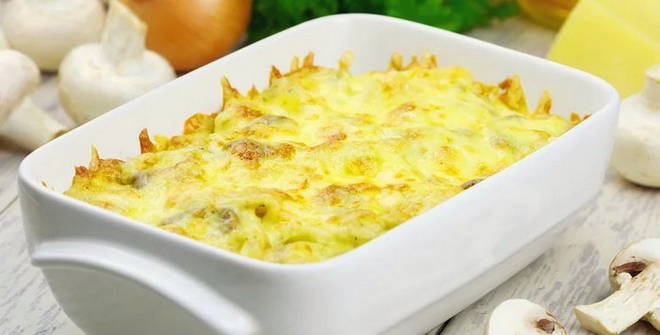Magerer Kartoffelauflauf mit Champignons