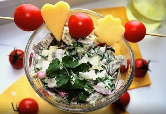 Insalata di manzo e sottaceti