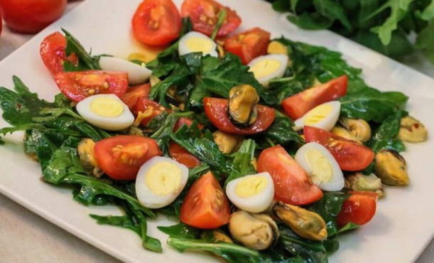 Insalata di cozze e pomodori