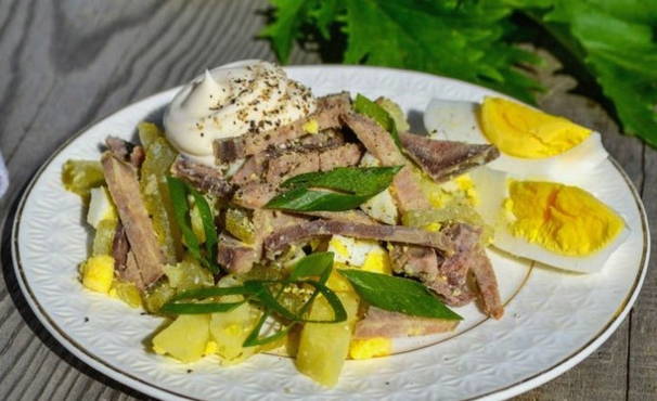 Insalata di lingua di maiale