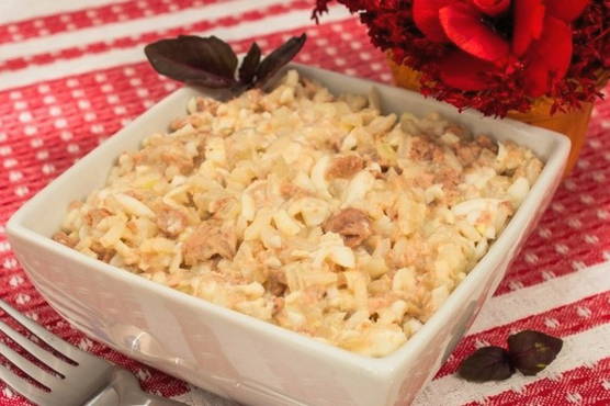 Dorschleber und Reissalat