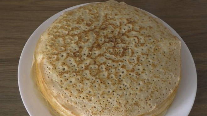 Pandekager på kefir åbent