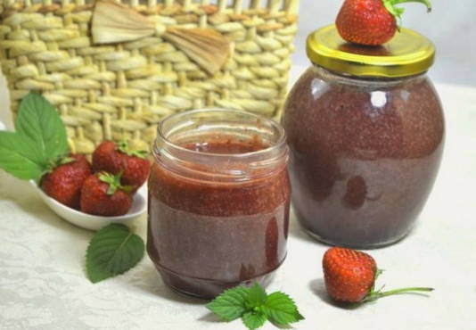 Marmelade aus Victoria mit Gelatine