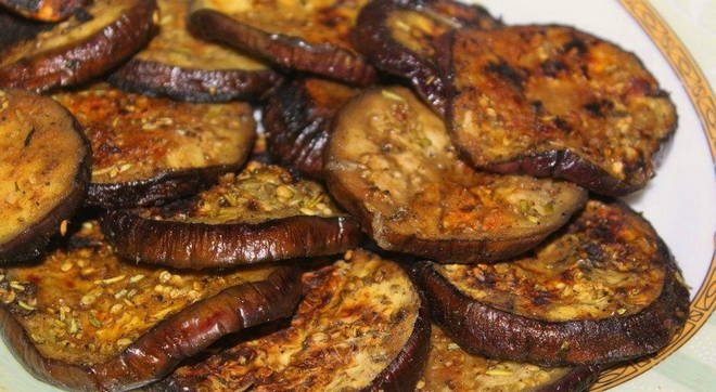 Melanzane grigliate in salsa di soia