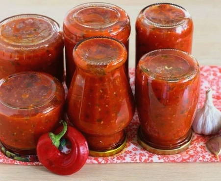 Adjika aus Pfeffer ohne zu kochen