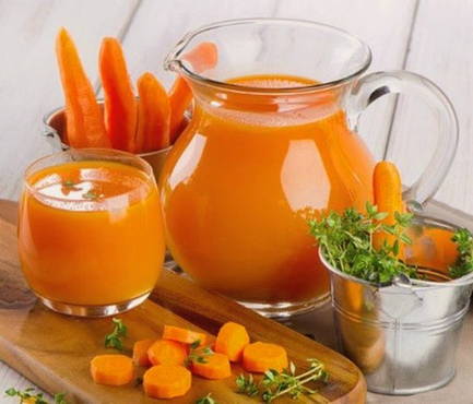 Karottensaft zu Hause für den Winter