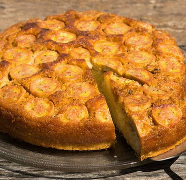 Charlotte mit Birne und Bananen im Ofen