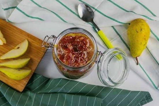 Birnenmarmelade in Scheiben für den Winter