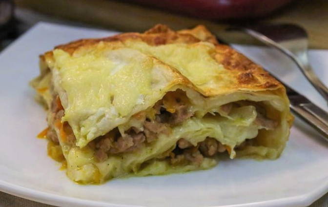 Lavash Achma mit Fleisch