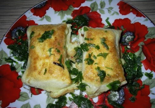 Lavash-Umschläge mit geschmolzenem Käse