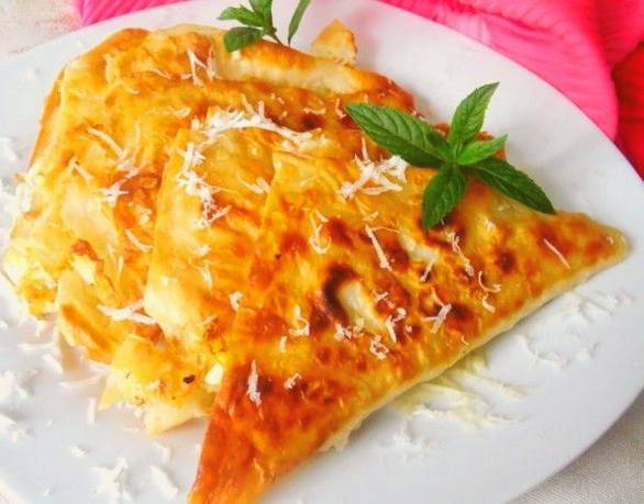 Torte di lavash pigre con formaggio