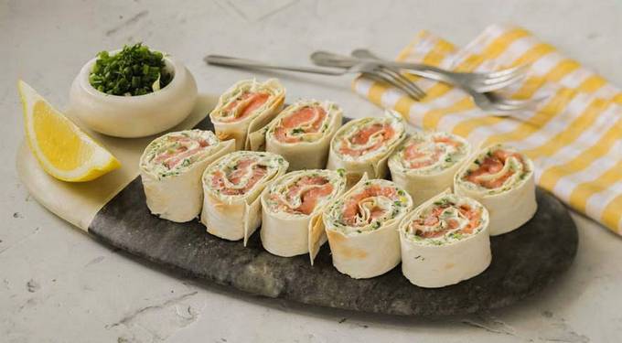 Lavash Roll mit rotem Fisch