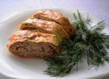Lavash mit Fischkonserven im Ofen