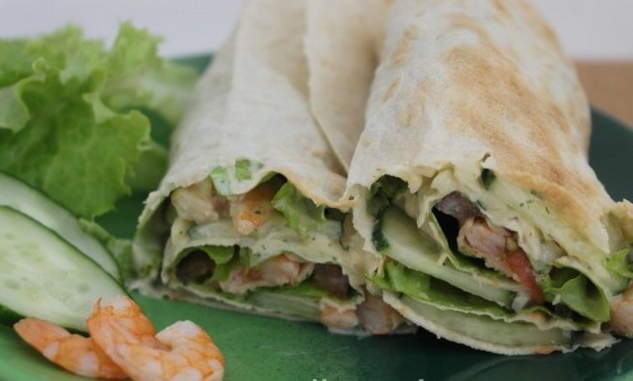 Lavash Roll mit Garnelen