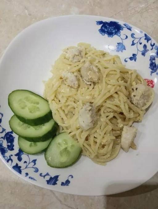 Pasta di pollo alla carbonara senza panna
