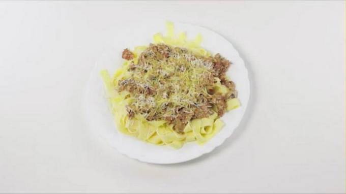 Carbonara con pancetta, panna e funghi