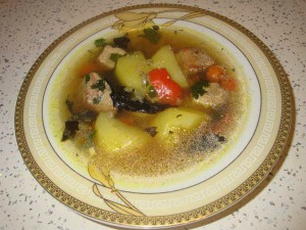 Schweinefleisch-Shurpa in einem Redmond Slow Cooker