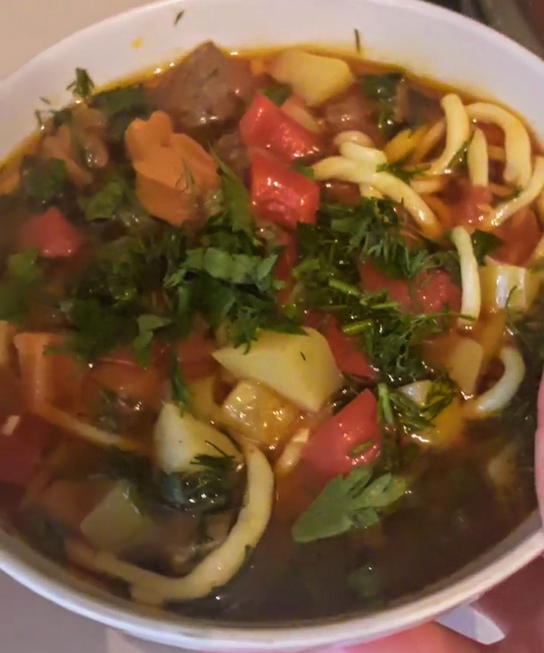 Üzbég bárány lagman