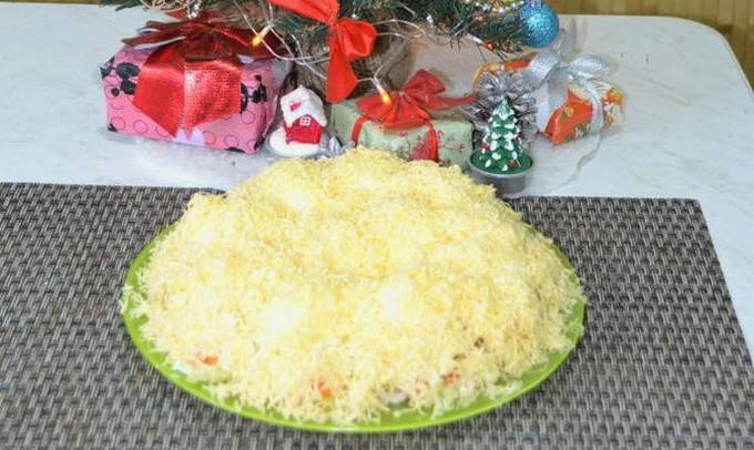 Hühnchen-Käse-Ei-Kartoffelsalat