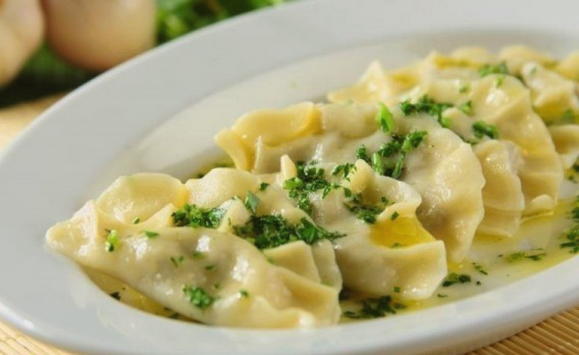 Teigtaschen mit Kartoffeln und Käse