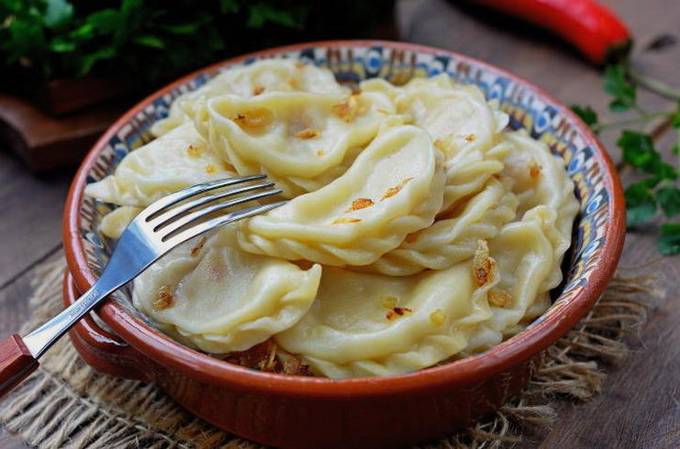 Pierogi z ziemniakami na cieście bez jaj